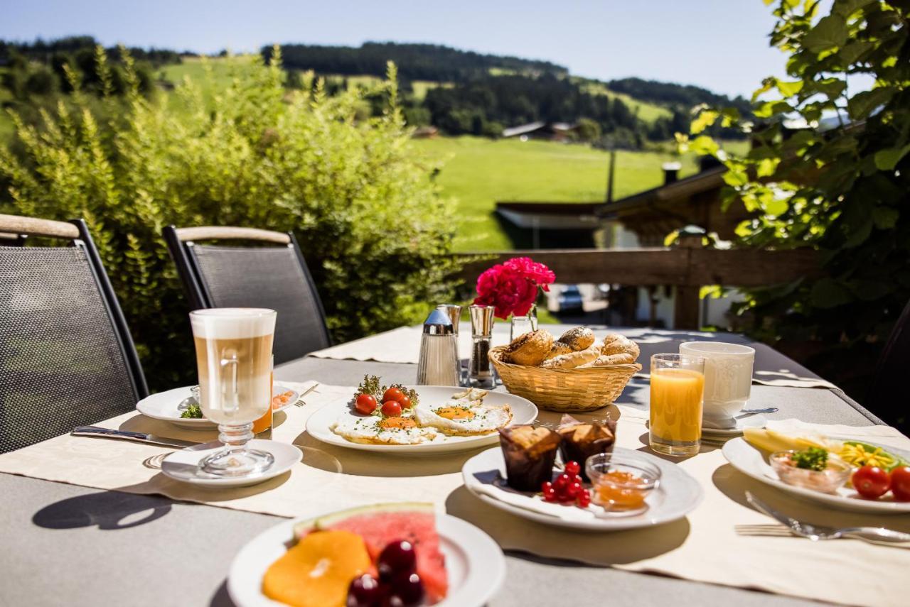 Hotel Langeck Maria Alm am Steinernen Meer Exterior photo