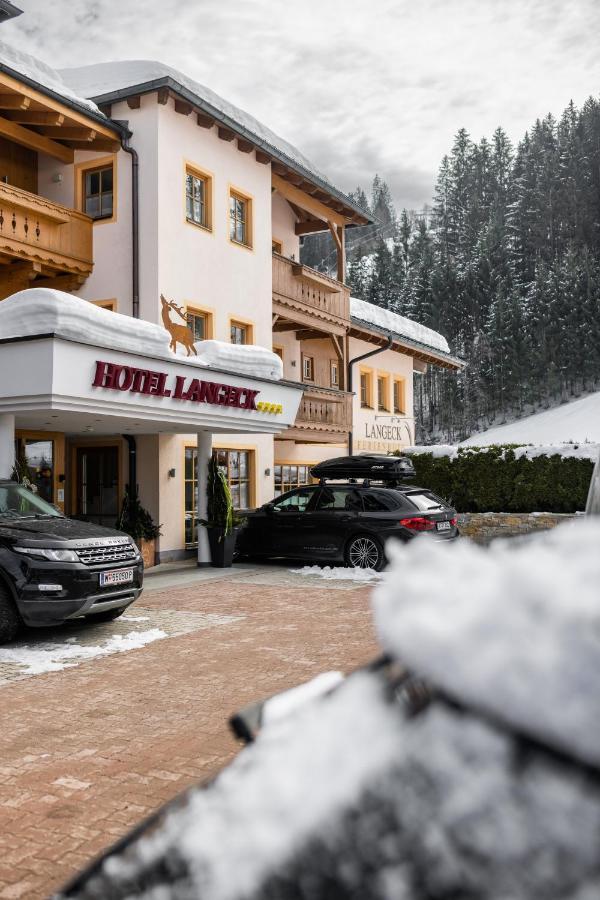 Hotel Langeck Maria Alm am Steinernen Meer Exterior photo